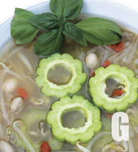 苦瓜豆芽湯 bitter melon soup